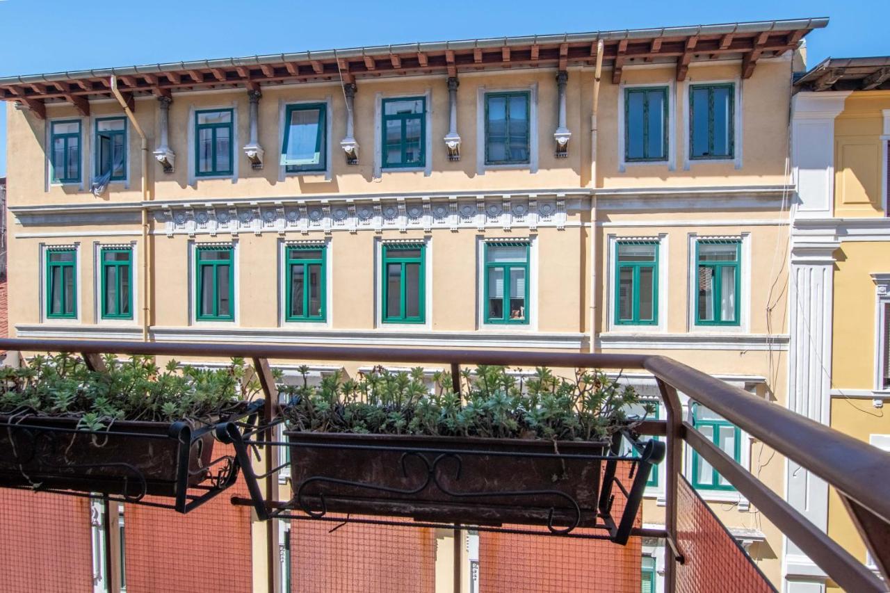 Casa Viale XX Settembre Apartment Trieste Luaran gambar